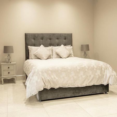 The View Apartment 2, Newry - Luxury Open Plan Apartment With City Views Eksteriør bilde