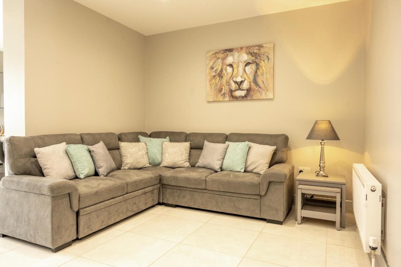 The View Apartment 2, Newry - Luxury Open Plan Apartment With City Views Eksteriør bilde