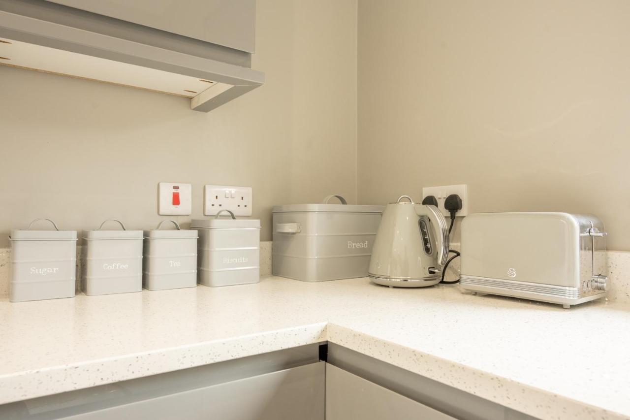The View Apartment 2, Newry - Luxury Open Plan Apartment With City Views Eksteriør bilde