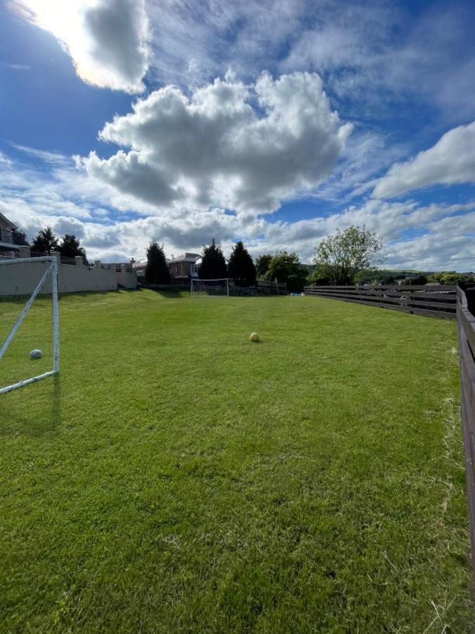The View Apartment 2, Newry - Luxury Open Plan Apartment With City Views Eksteriør bilde